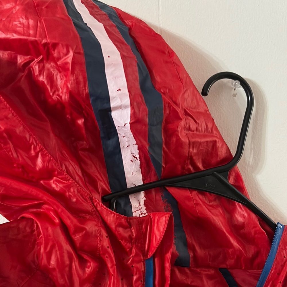 Vintage Tommy Hilfiger Windbreaker Jacket with Blue Accents - Picture 3 of 4